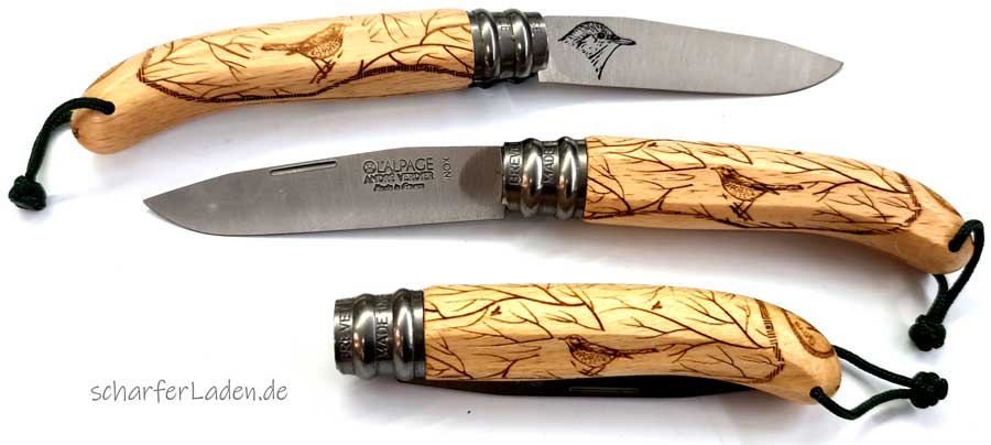 GRAVOO Pocket knife beech wood with motive bird thrush