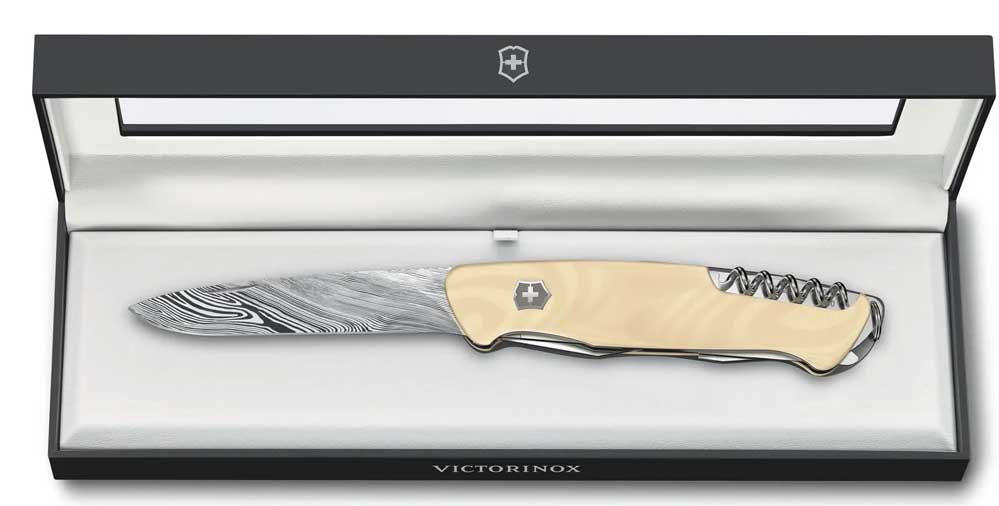VICTORINOX Annual Knife Ranger 55 Mic Damascus Limited Edition